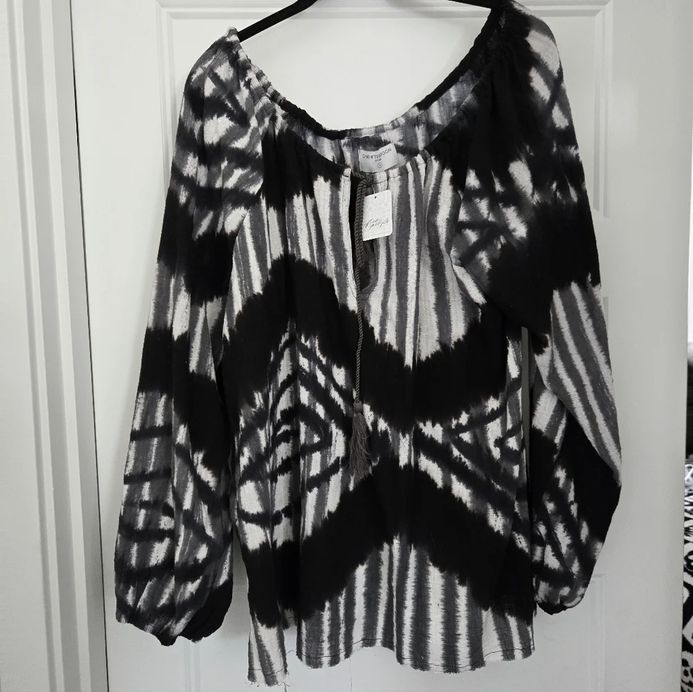 NWT. Free People (One Teaspoon) Santorini Top. Size S - Picture 4 of 7